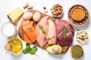 Bổ sung nhiều Protein vào chế độ ăn hằng ngày để tóc chắc khỏe 