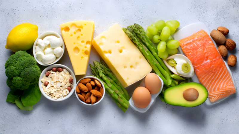 Duy trì thói quen ăn đủ ba bữa mỗi ngày và cung cấp đầy đủ dưỡng chất